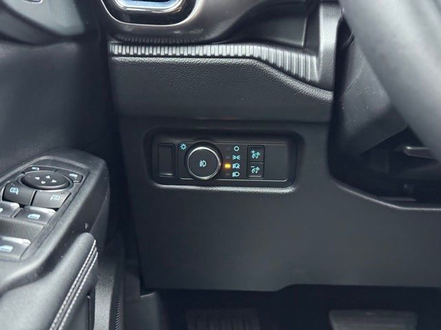 2025 Ford Ranger Lariat w/Chrome Pkg + Advanced Tow Pkg