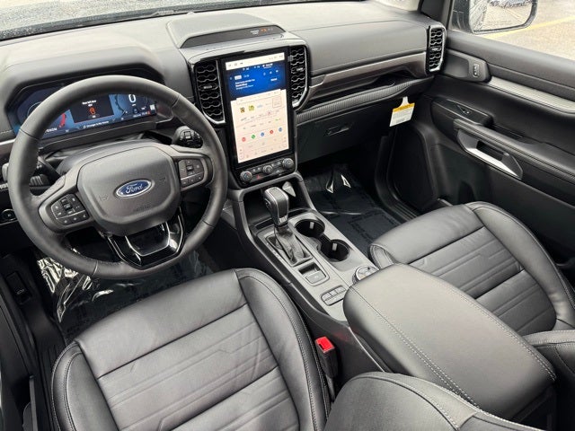 2025 Ford Ranger Lariat w/Chrome Pkg + Advanced Tow Pkg