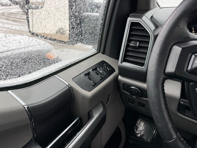 2019 Ford F-150 XLT w/ Navigation + Max Tow Package