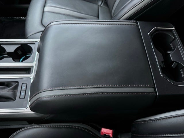 2019 Ford F-150 Platinum w/ Twin Panel Moonroof + Massaging Seats