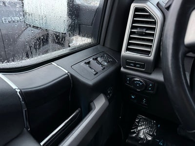 2019 Ford F-150 Platinum w/ Twin Panel Moonroof + Massaging Seats