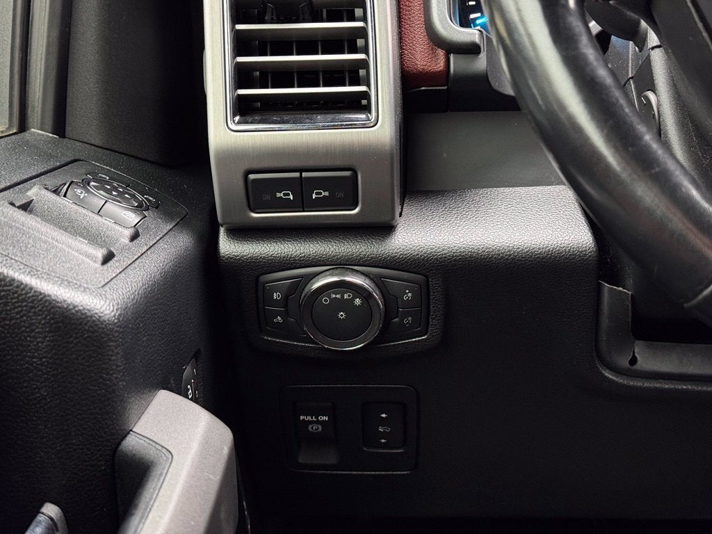 2018 Ford F-150 Platinum w/Max Tow + FX4