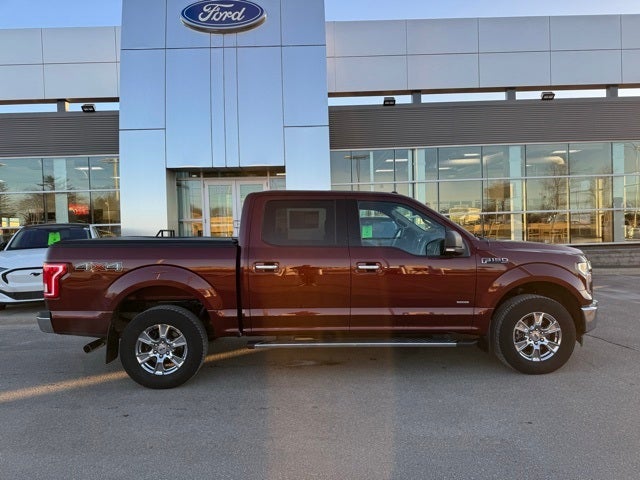 2017 Ford F-150 XLT w/ Navigation + Trailer Tow Package
