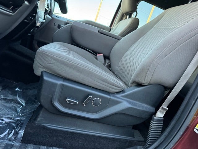 2017 Ford F-150 XLT w/ Navigation + Trailer Tow Package