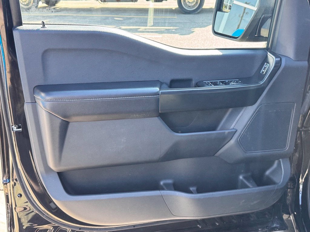 2023 Ford F-150 XL w/STX App Pkg