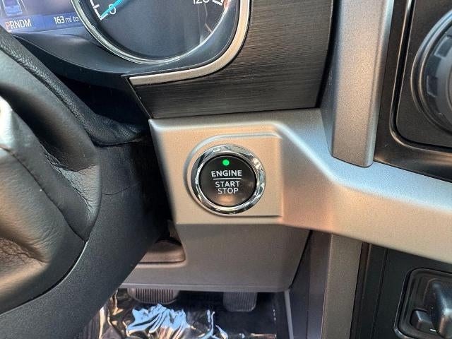 2021 Ford F-150 Lariat w/ Tow Package & Tailgate Step