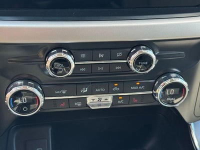 2021 Ford F-150 Lariat w/ Tow Package & Tailgate Step