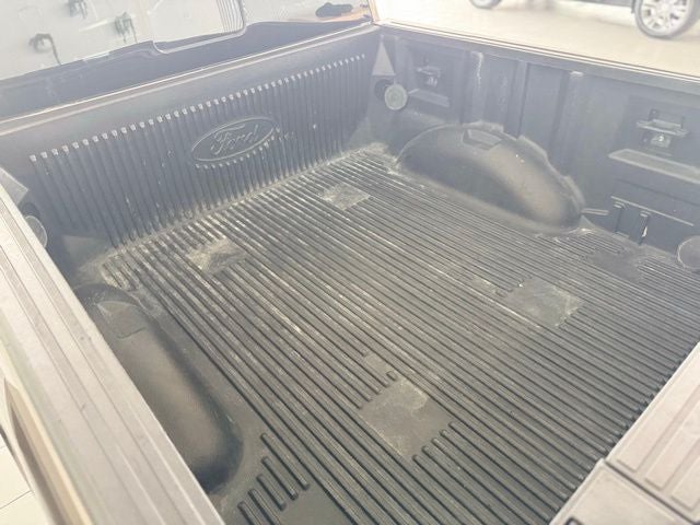 2021 Ford F-150 Lariat w/ Tow Package & Tailgate Step