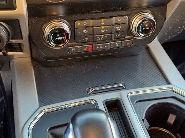 2019 Ford F-150 Lariat w/ Heated Steering Wheel + Tow Package