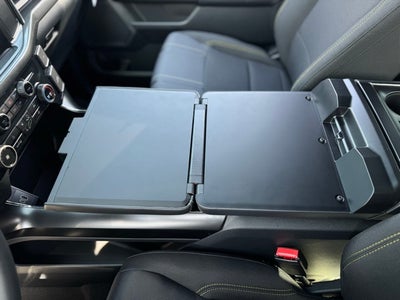 2025 Ford F-150 STX w/Black Appearance