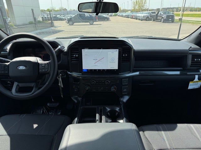 2025 Ford F-150 STX w/Black Appearance