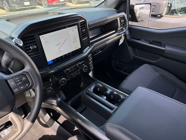 2025 Ford F-150 STX w/Black Appearance