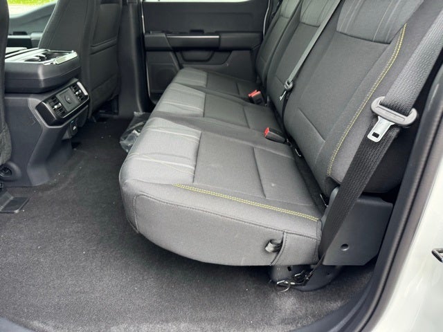 2025 Ford F-150 STX w/20" Gloss Black Wheels