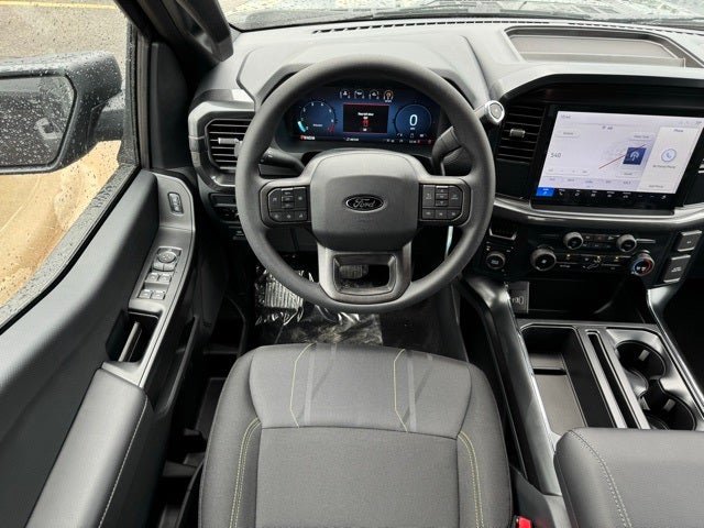 2025 Ford F-150 STX w/20" Gloss Black Wheels