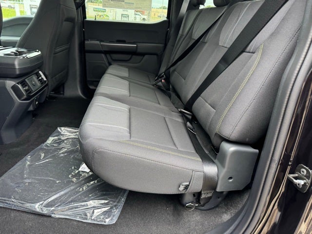 2025 Ford F-150 STX w/20" Gloss Black Wheels