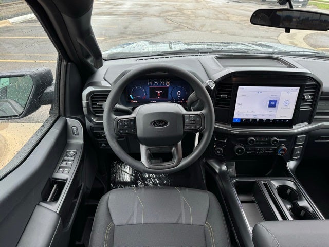 2025 Ford F-150 STX w/20" Gloss Black Wheels