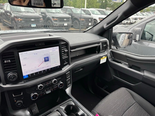 2025 Ford F-150 XLT w/Tailgate Step + 1 Year Bluecruise