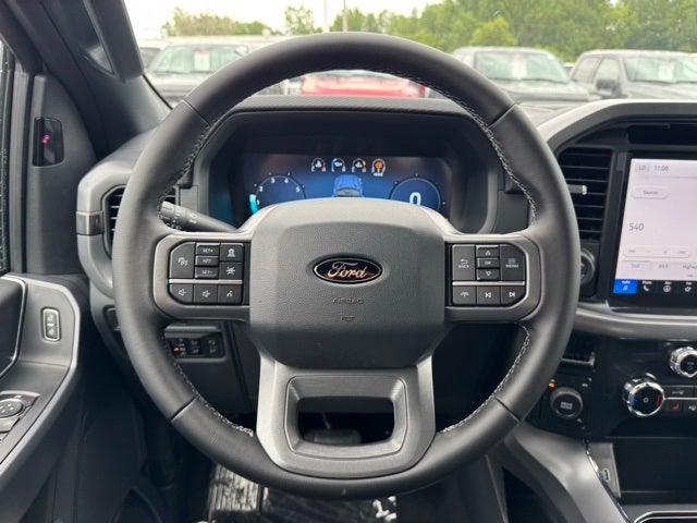 2025 Ford F-150 XLT w/Tailgate Step + 1 Year Bluecruise