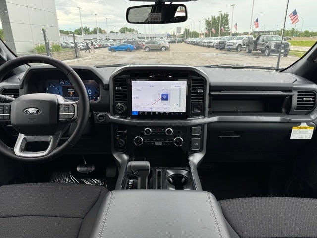 2025 Ford F-150 XLT w/Tailgate Step + 1 Year Bluecruise