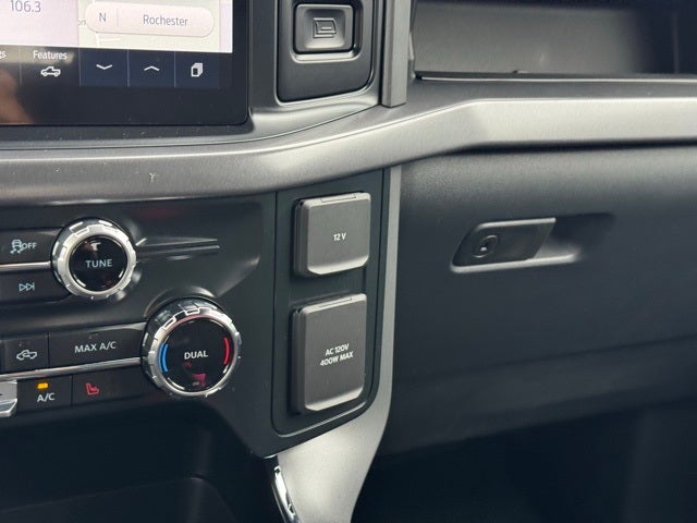 2025 Ford F-150 XLT w/Tailgate Step + 1 Year Bluecruise