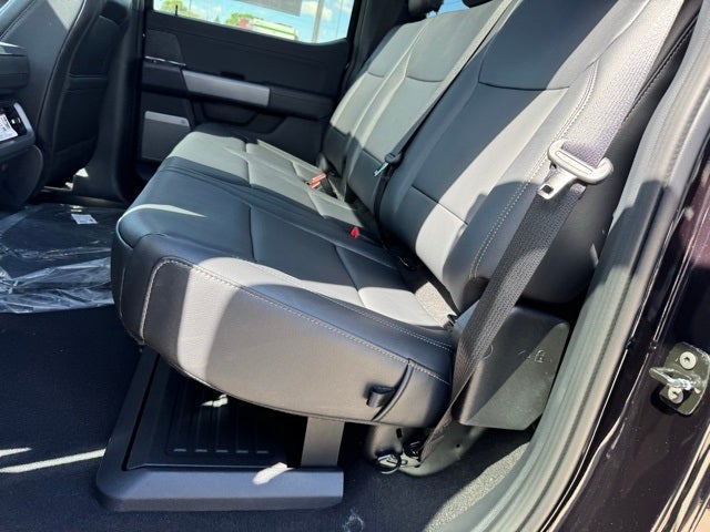 2025 Ford F-150 XLT w/Twin Panel Moonroof + Tailgate Step