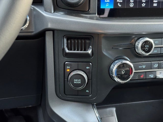 2025 Ford F-150 XLT w/ Black Appearance + Package