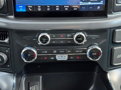 2025 Ford F-150 XLT w/ Black Appearance + Package