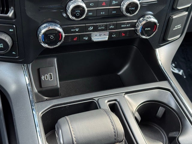 2025 Ford F-150 XLT w/ Black Appearance + Package