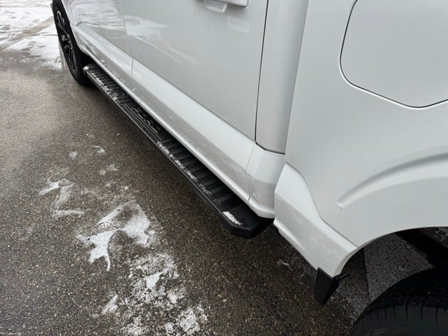 2025 Ford F-150 XLT w/ Black Appearance + Package