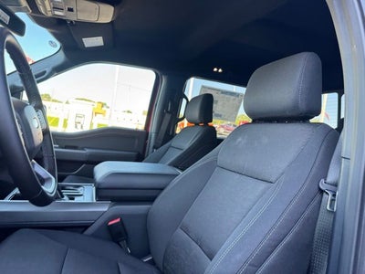 2025 Ford F-150 XLT w/1 Year Blue Cruise