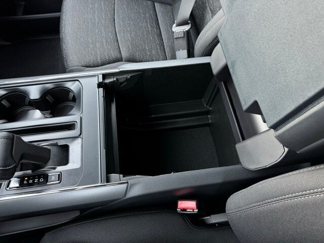 2025 Ford F-150 XLT w/ Black Appearance Package