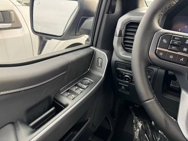 2025 Ford F-150 XLT w/ Black Appearance Package