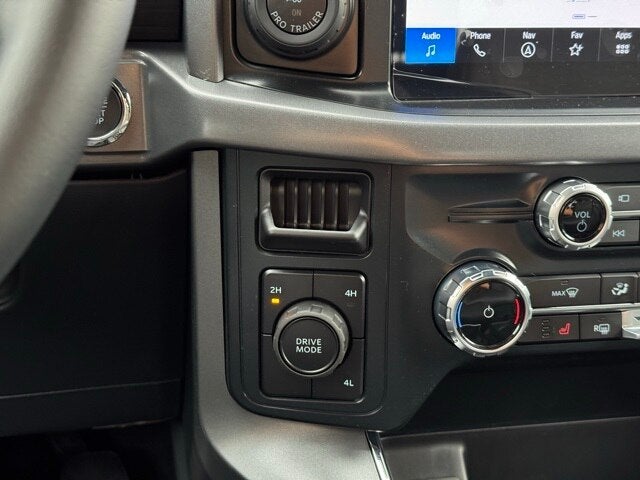 2025 Ford F-150 XLT w/ Black Appearance Package