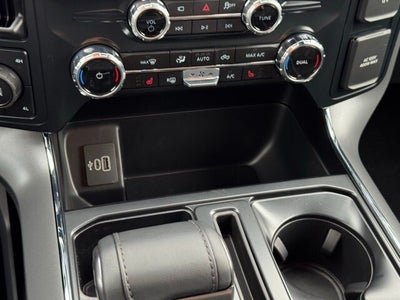 2025 Ford F-150 XLT w/ Black Appearance Package