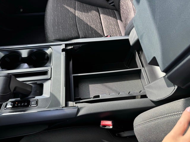 2025 Ford F-150 XLT w/ Blk Appearance Pkg