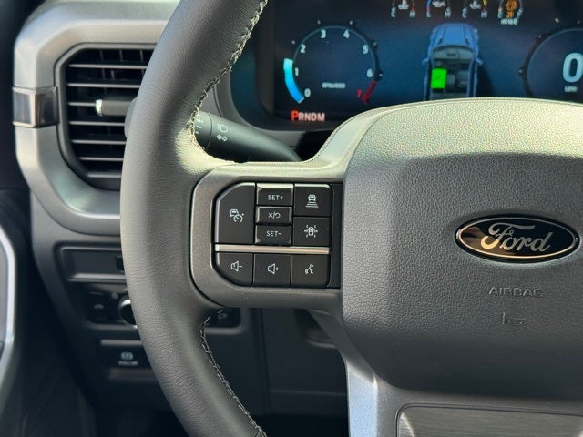 2025 Ford F-150 XLT w/ Blk Appearance Pkg