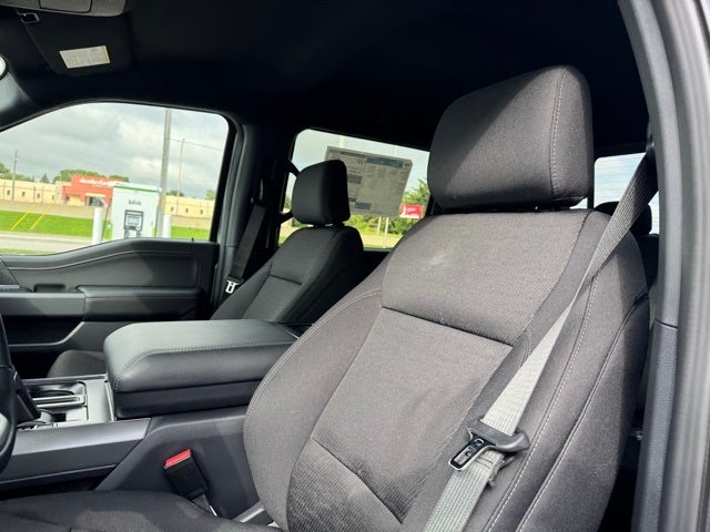 2025 Ford F-150 XLT w/ Blk Appearance Pkg