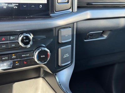 2026 Ford F-150 XLT w/Dual Exhaust + 20" Wheels
