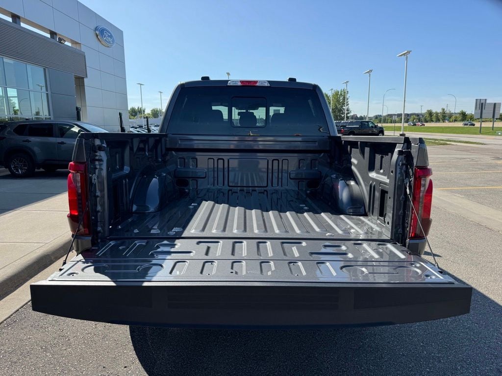 2026 Ford F-150 XLT w/Dual Exhaust + 20" Wheels