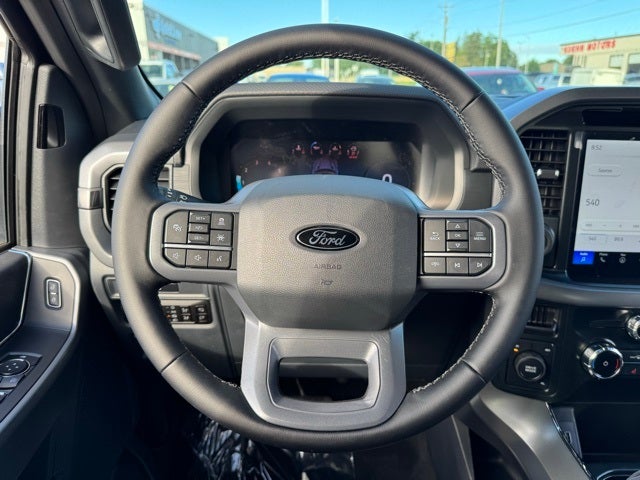 2025 Ford F-150 XLT w/ Black Appearance Package