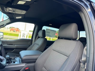 2025 Ford F-150 XLT w/ Black Appearance Package