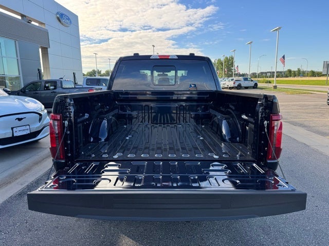 2025 Ford F-150 XLT w/ Black Appearance Package