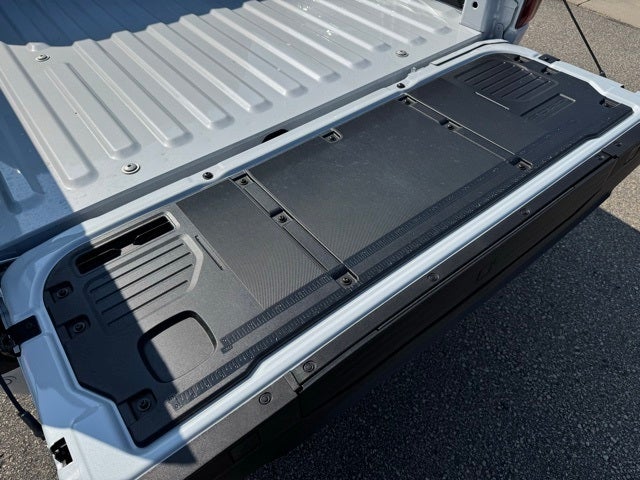 2025 Ford F-150 XLT w/Twin Panel Moonroof + Tailgate Step