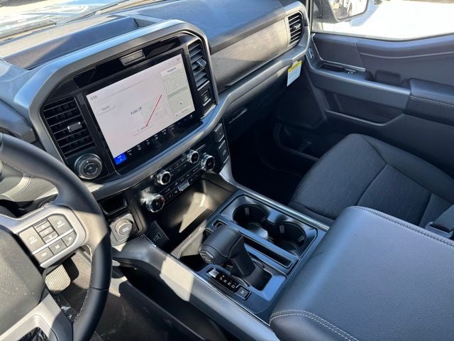 2025 Ford F-150 XLT w/ Black Appearance Package