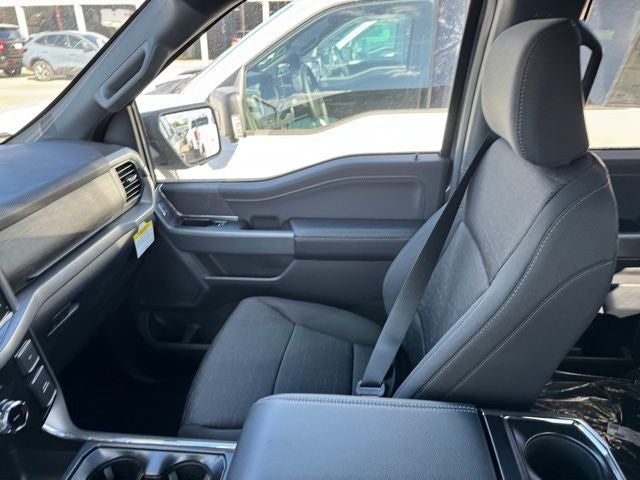 2025 Ford F-150 XLT w/ Black Appearance Package