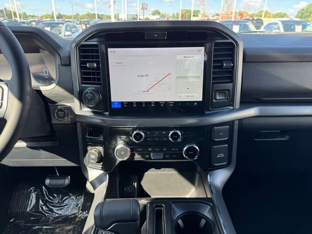 2025 Ford F-150 XLT w/ Black Appearance Package