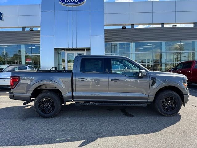 2025 Ford F-150 XLT w/ Black Appearance Package