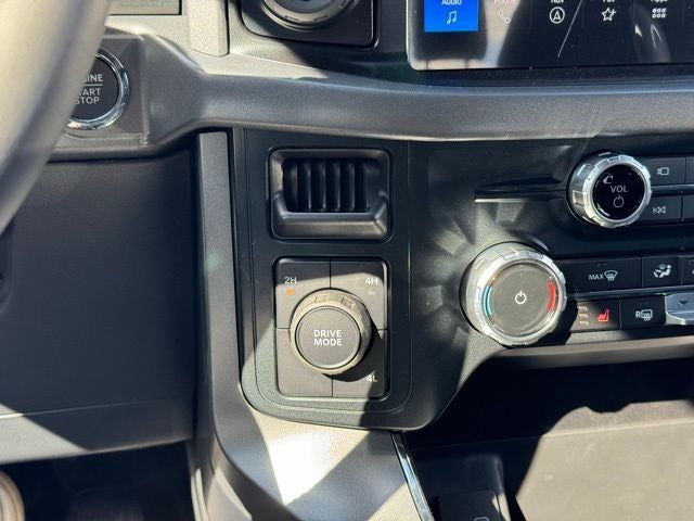 2025 Ford F-150 XLT w/ Black Appearance Package