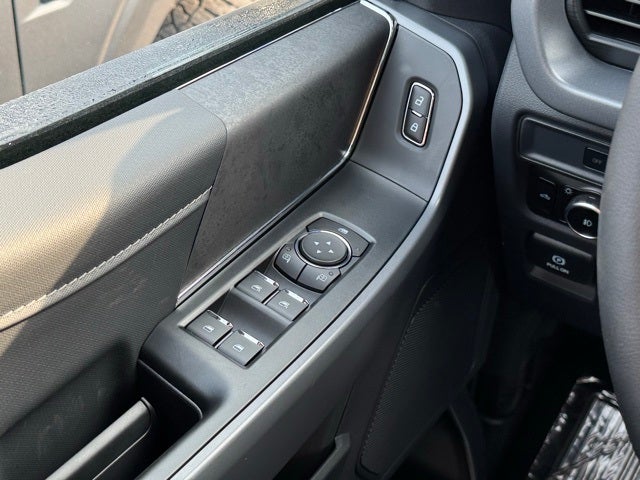 2025 Ford F-150 XLT w/ Black Appearance Package