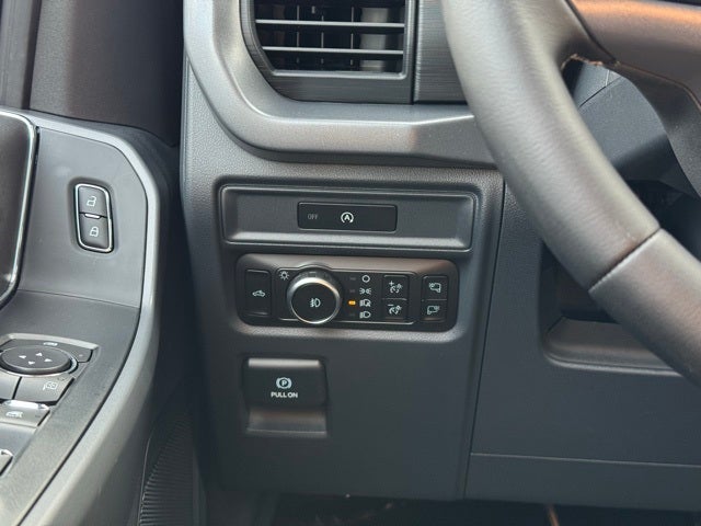 2025 Ford F-150 XLT w/ Black Appearance Package